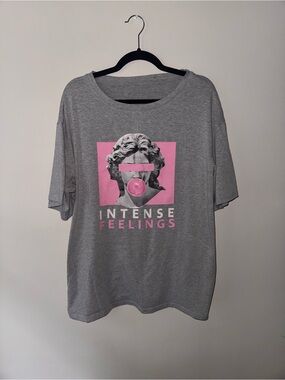 Gray Graphic Tee with Pink Pop Art Bubble